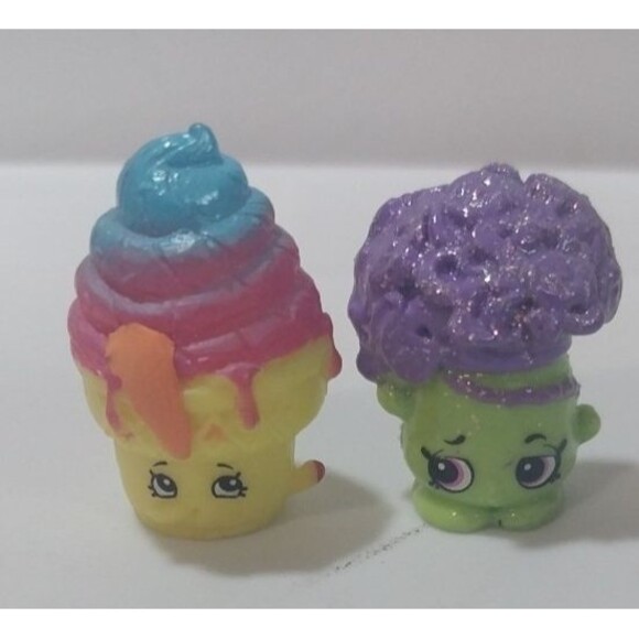 Shopkins 2 Loose Figure Rainbow Ice Cream Dream And Leafy Lulu Pencil Toppers - Picture 1 of 3